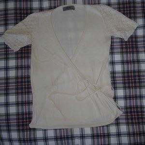 Biege light cross body tie sweater